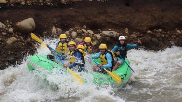 Rio Balsa: White Water Rafting Adventure