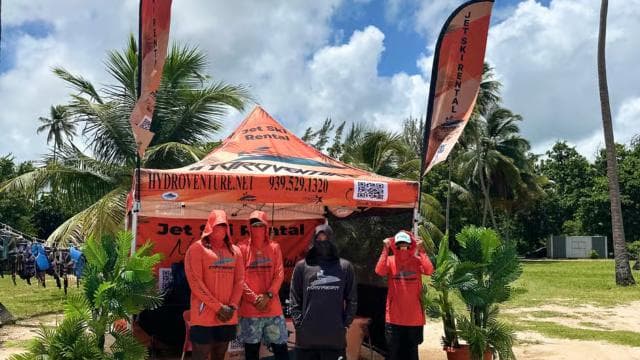 Hydroventure Luquillo: 1HR Guided Jet Ski Tour Las Picuas
