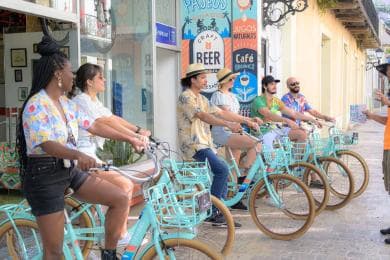 Santo Domingo: City Highlights Guided Bike Tour