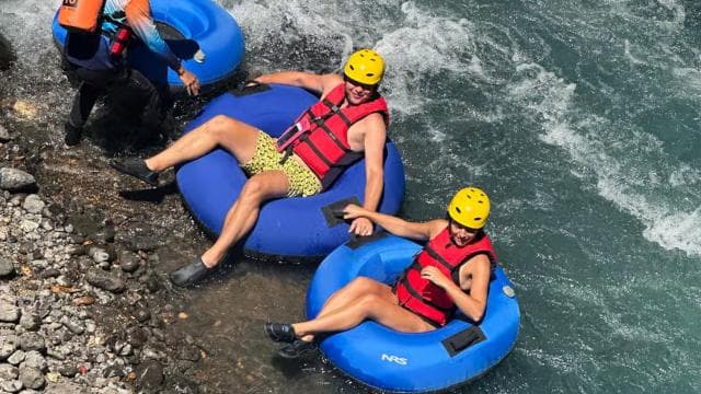 Tubing on Rio Celeste: Fun, Natural Pools & Fresh Fruit