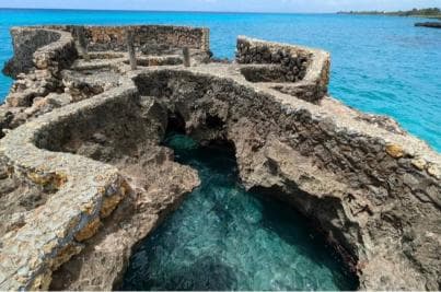Santo Domingo: Paddle Boarding, Los Tres Ojos, Beach & Lunch