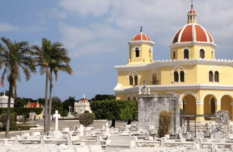 Havana Colón Cemetery Free Tour