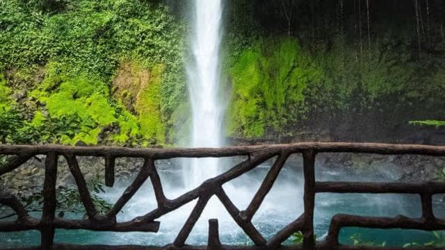 La Fortuna Waterfall Admission Ticket