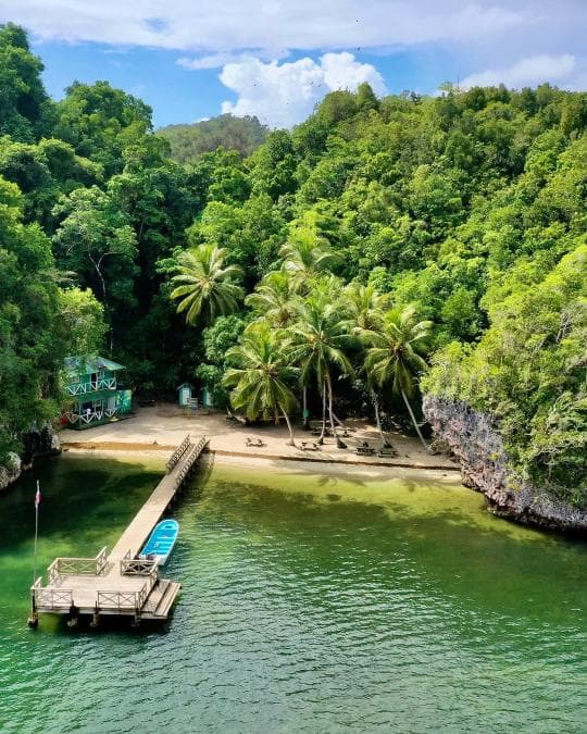 Santo Domingo: Hike and kayaks los Haitises plus Cano hondo pools