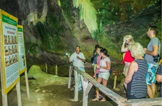 Punta Cana: 3-in-1 Adventure Haitises Park Waterfall Montaña