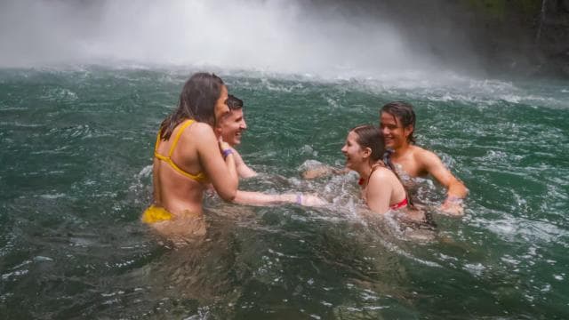 La Fortuna: Rappel, Ziplining, and Horseback Riding Day Trip