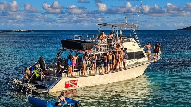 Fajardo: Culebra Island Guided Snorkeling Boat Tour