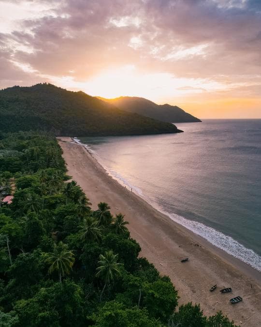 Playa Ermitano & Playa Honda Boat Tour from El Valle Beach - Samana