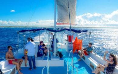 Catalina Island with Snorkel, Open Bar and Lunch