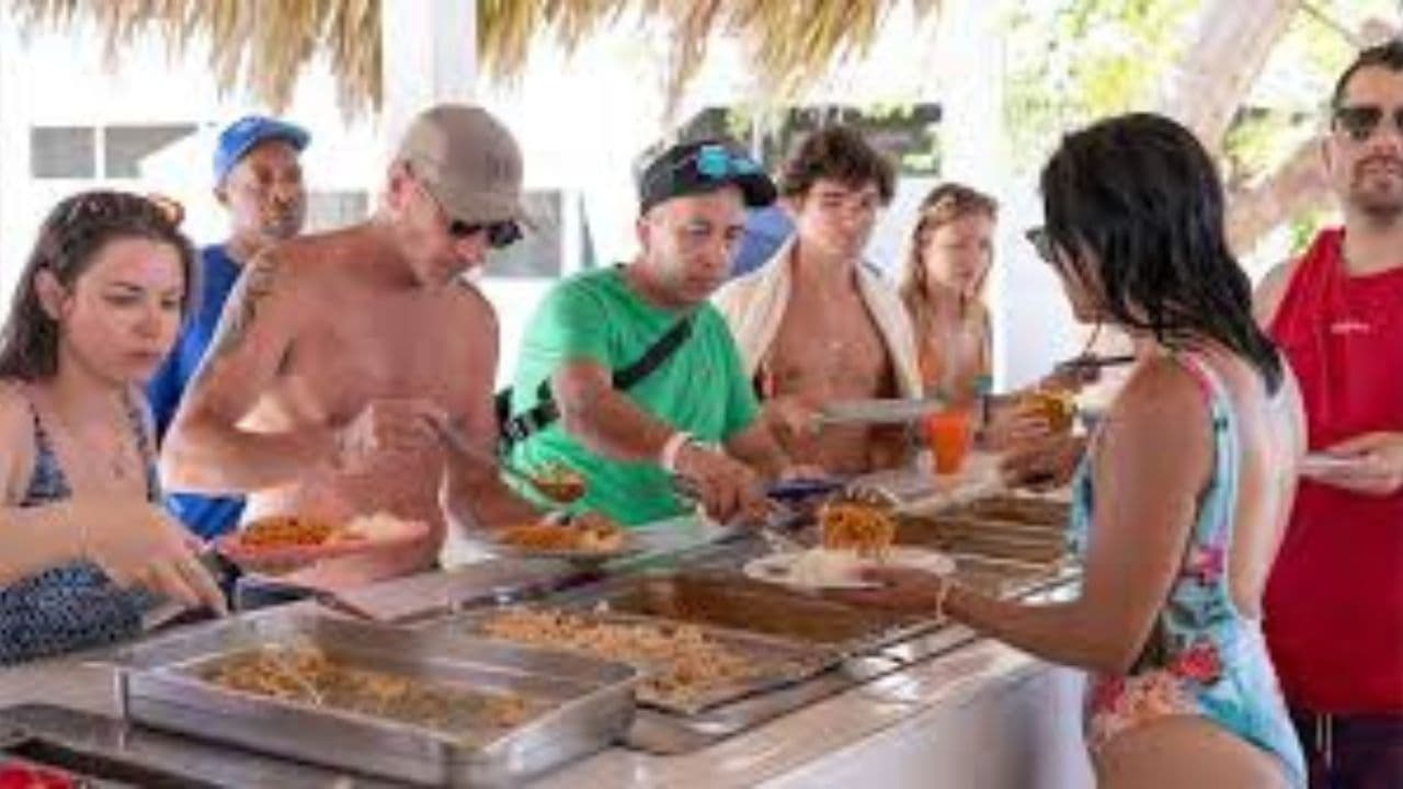 Bavaro: Saona Island VIP Speedboat Tour with Open Bar
