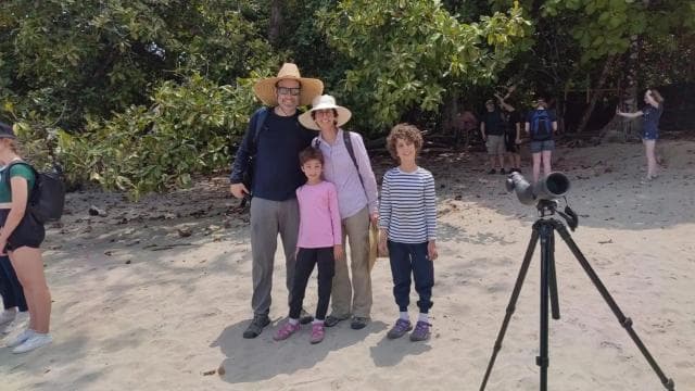 Manuel Antonio National Park: Guided Tour with ENTRANCE INCLUDED