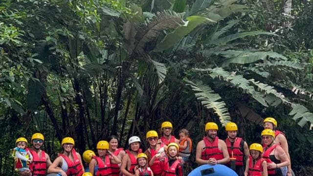 Río Celeste Tubing – Guided Adventure with Natural Pools