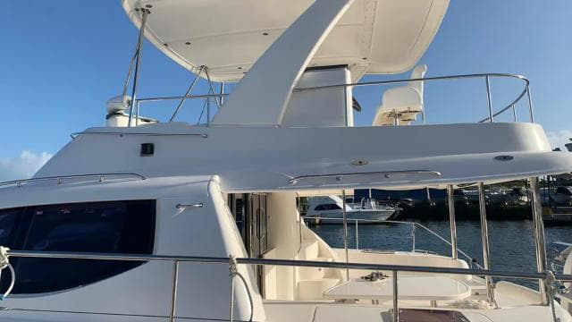 Fajardo: Private 47-F Catamaran Cruise with Drinks and Snack