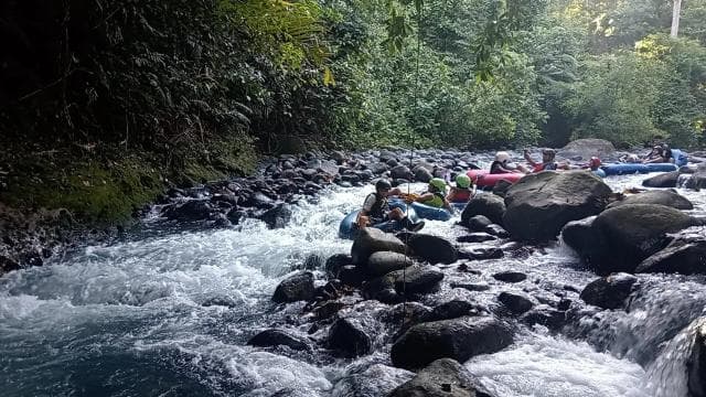 Tubing Safari Rio Celeste
