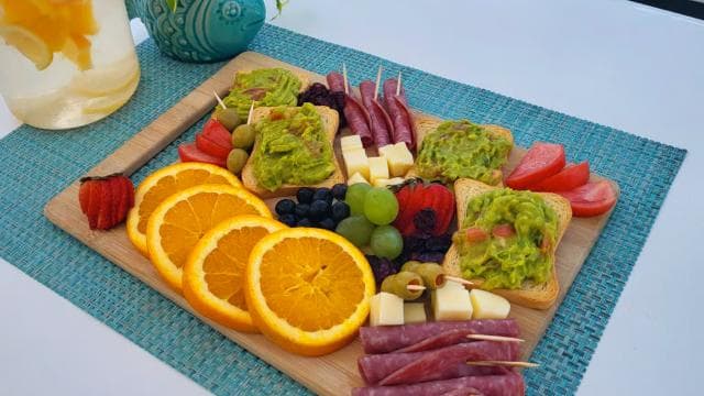 Fajardo: Afternoon Sailing Charter with Appetizers & Drinks