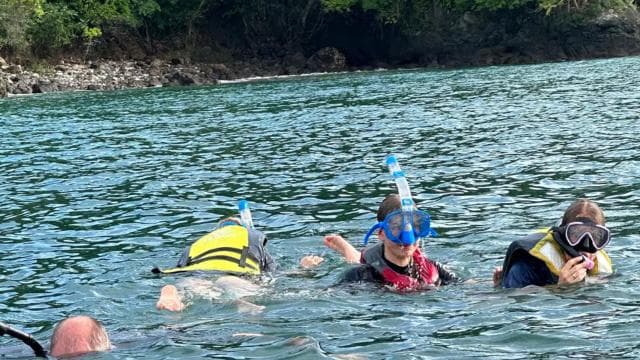 Manuel Antonio: Ocean Kayak and Snorkeling in Biesanz Beach