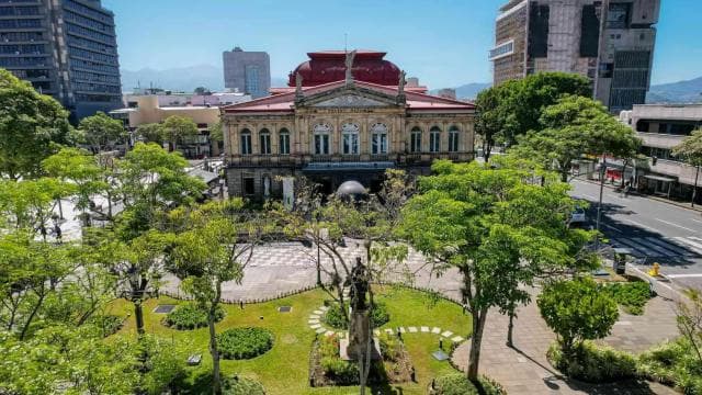 San José: City Tour & Scenic Dinner