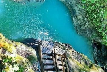 Private:Amber Cove: Zipline, Waterfalls, and Lunch Tour