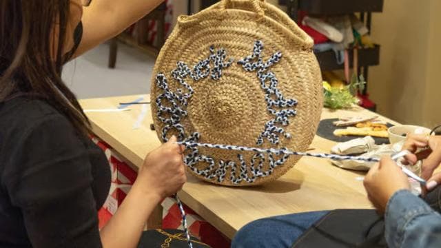 Design and Craft a Raffia Bag in San Juan