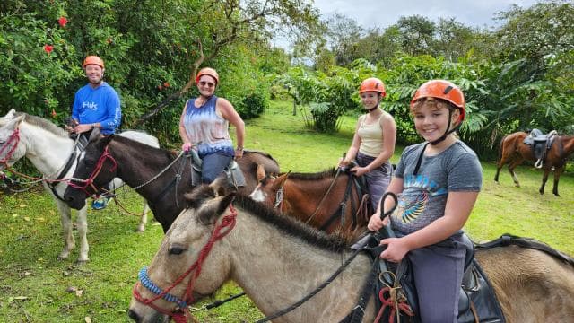 CRParaiso: Horseback Riding Adventure