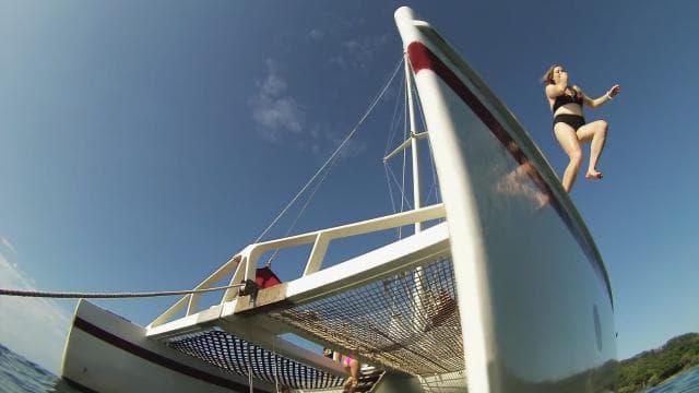 Playa Tamarindo: Sunset Sailing and Snorkeling Tour