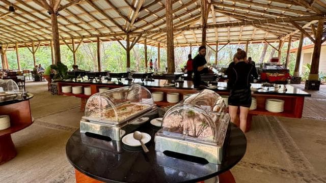 Horseback riding half day: Horsebackriding+ lunch+ hotspring