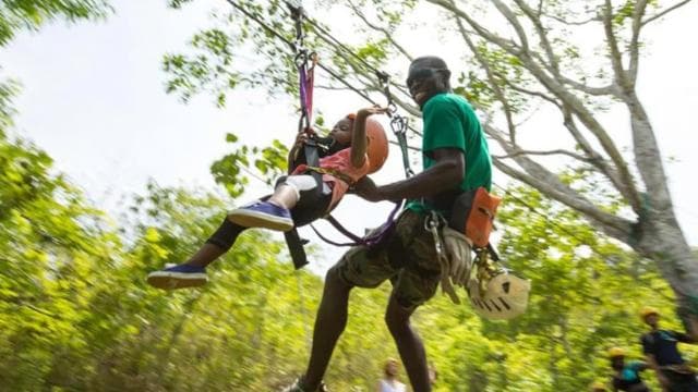 Jaco: Mountain & Ocean View Waterfall Zipline Tour