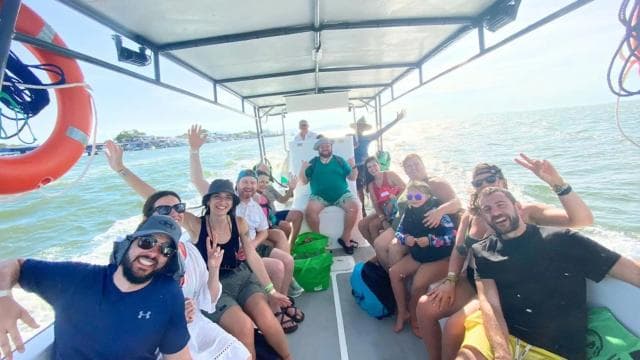 From Puntarenas: Isla Tortuga Full-Day All included tour