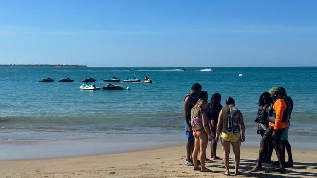 Hydroventure Luquillo: 1HR Guided Jet Ski Tour Las Picuas