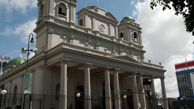 San Jose : Highlights Walking Tour With A Guide