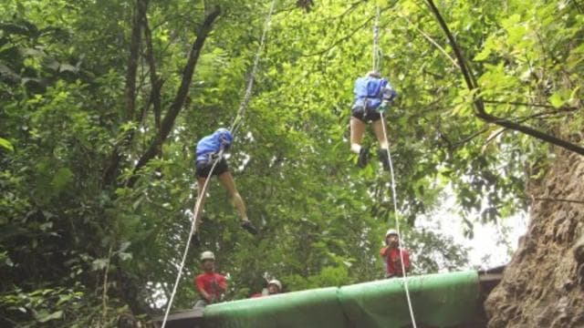 La Fortuna: Canyoning and Waterfall Rappelling Experience