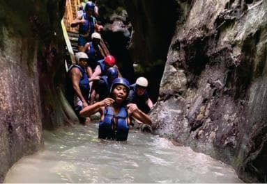 Puerto Plata/Amber Cove: Zipline and Waterfalls with Lunch