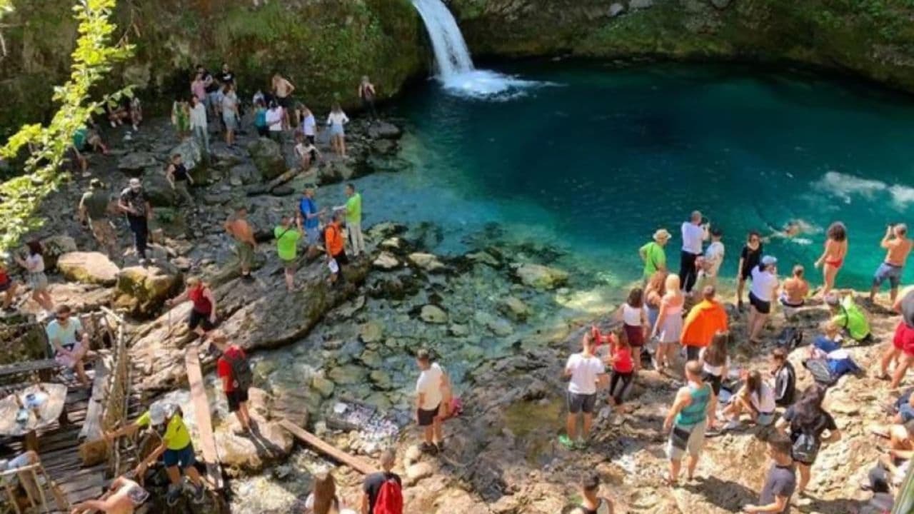 Tour TODO INCLUIDO en Sendero Acuático Cueva de la Virgen