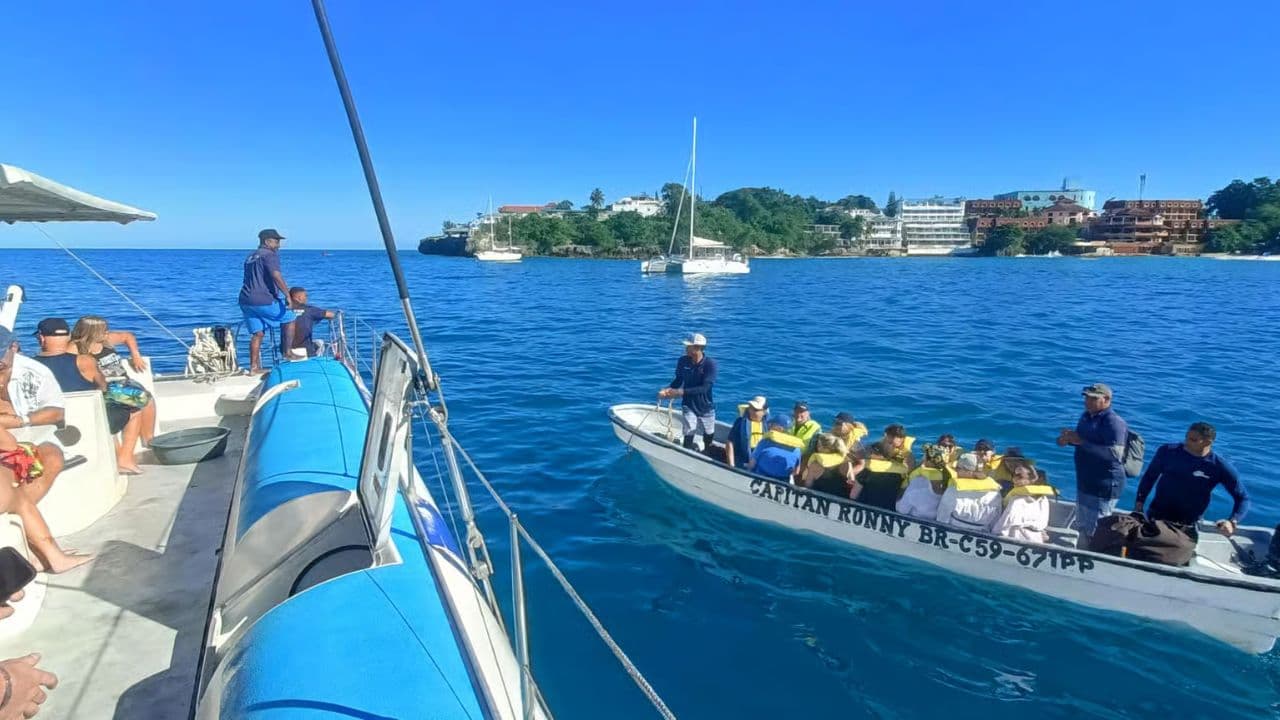 Sosua Sunset party boat And Snorkeling