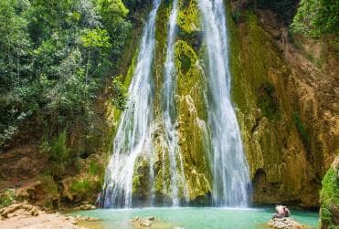 El Limón: Waterfall Horseriding Tour with Lunch