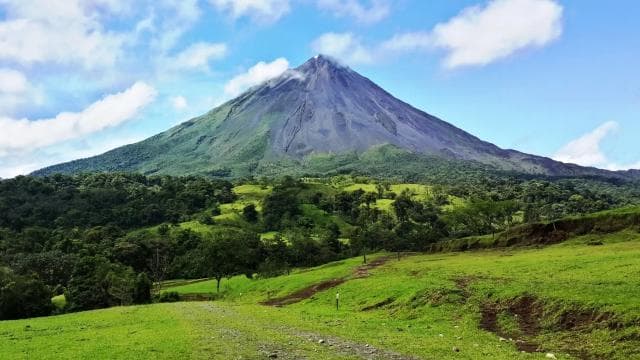 San José: Arenal Volcano, Hot Springs, & Zip Lining w/ Meals