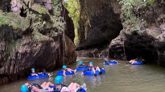 Puerto Rico: Tanama River Tubing & Cave Adventure in Arecibo