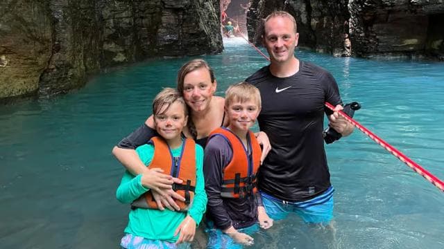 Rincón de la Vieja: La Leona Waterfall & Tubing Private Tour