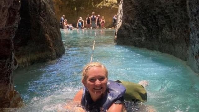Liberia: La Leona Waterfall River Tubing