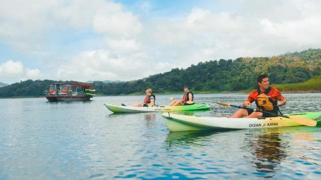 Lake Arenal Kayaking Tour