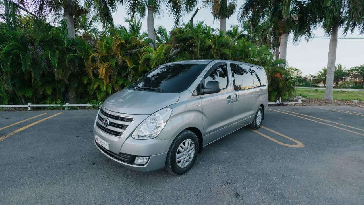 Santo Domingo: Airport Transfer to your hotel in Punta Cana