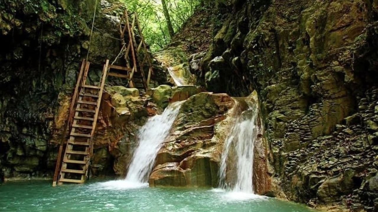 Puerto Plata: Damajagua Waterfalls with Buggy or Horse Ride