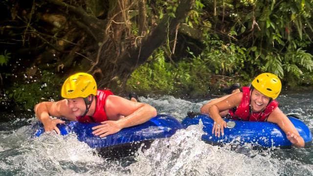 Tubing on Rio Celeste: Fun, Natural Pools & Fresh Fruit