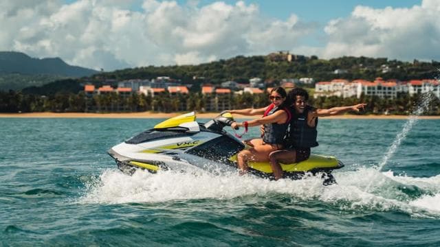 Luquillo: Guided Jet Ski Tour of Luquillo Beach
