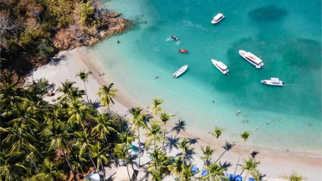 From Jaco: Tortuga Island Boat Tour with Snorkel and Lunch