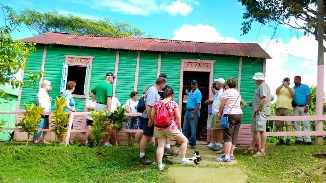 Punta Cana: Half Day Dominican Cultural and Higuey City Tour