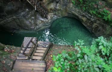 Amber Cove/Taino Bay: 7 Waterfall Tour with Swimming & Lunch