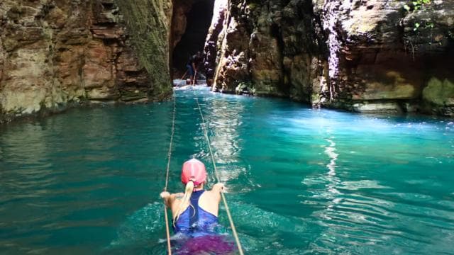 Guanacaste: La Leona Waterfall Hike with Lunch