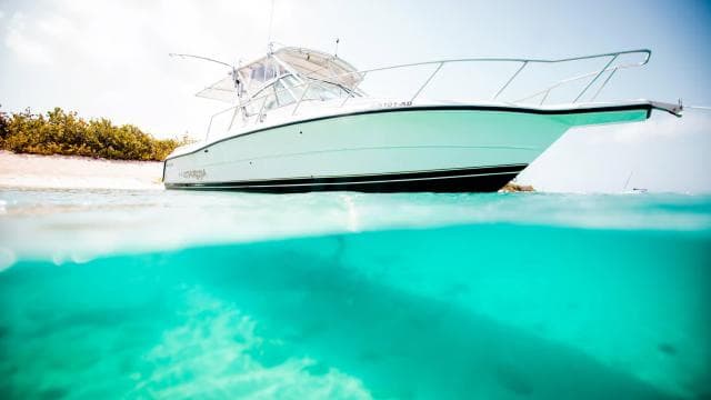 Fajardo: Private Sailing & Snorkeling Trip with Lunch
