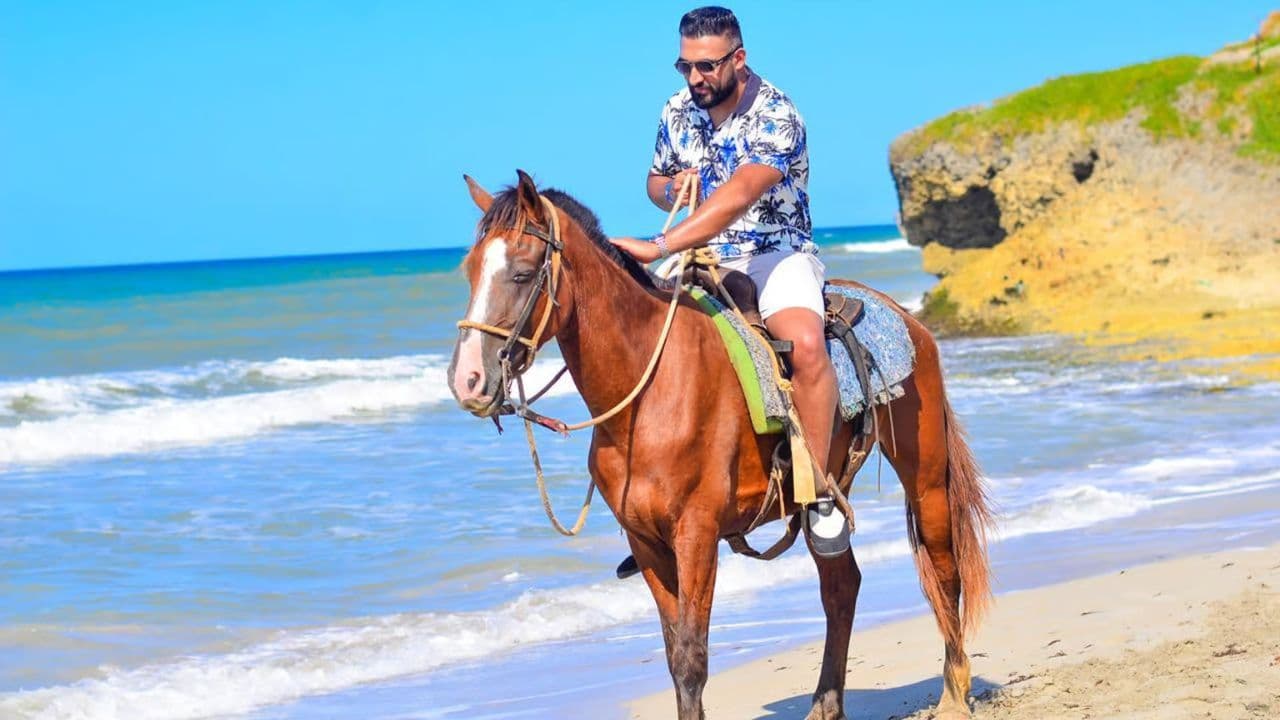HORSEBACK RIDING BEACH MACAO PUNTA CANA WITH PICKUP HOTEL